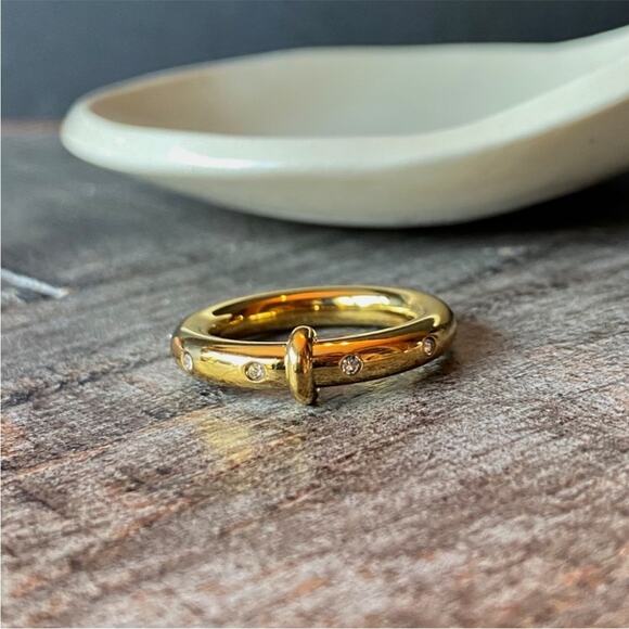 NEW Simple Round Gold & Rhinestone Ring - Picture 9 of 11